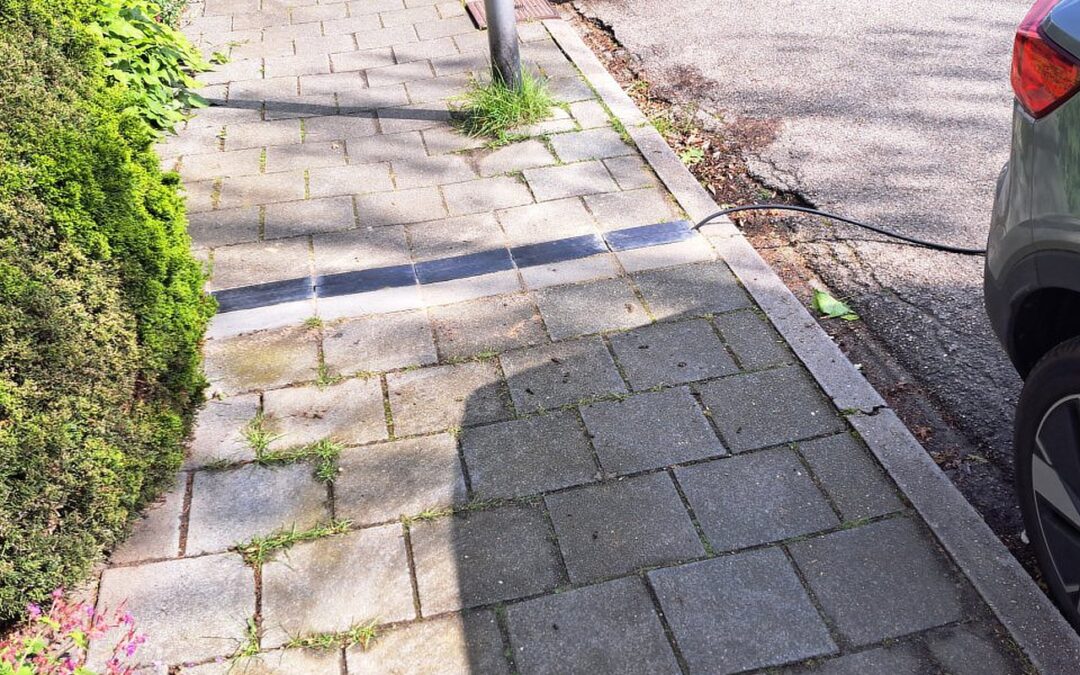 Motie – Laadkabels in de goot